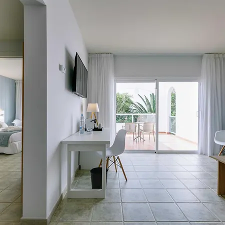 Szálloda Alua Village Fuerteventura 4*